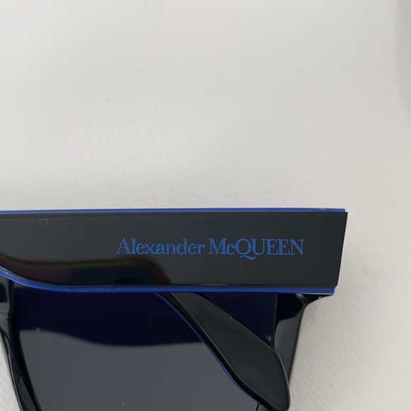 NWOT Alexander McQueen Sunglasses AM0302S - Picture 10 of 11
